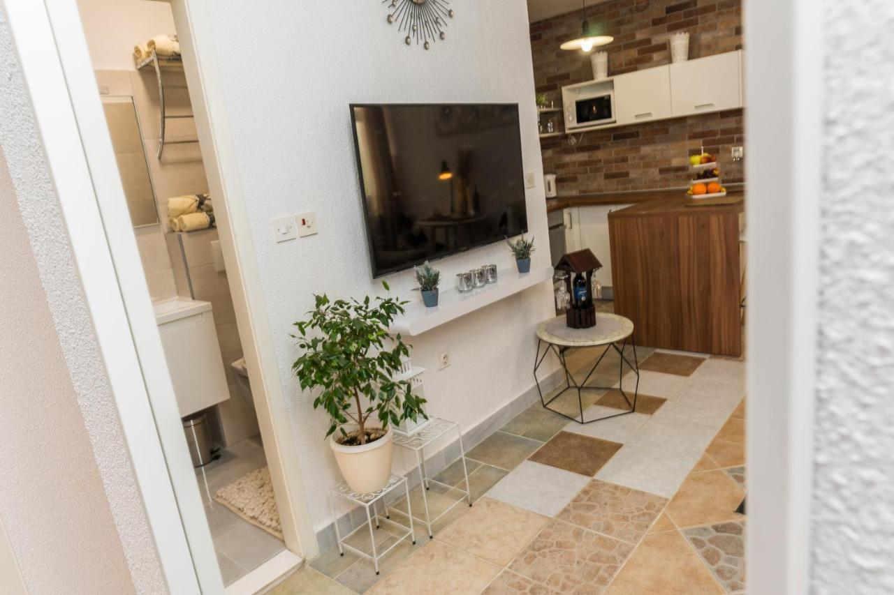 Evita Apartment